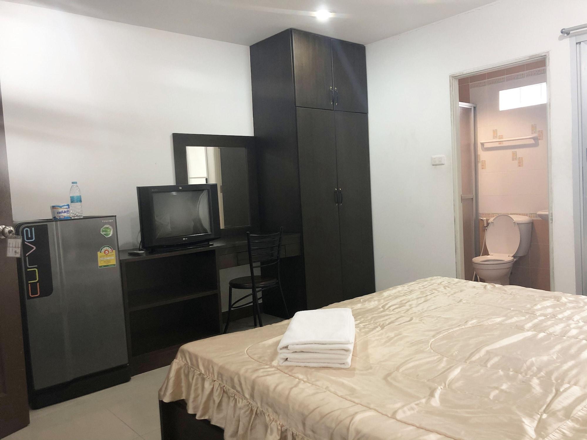 Aravinda Living Home Bangkok Luaran gambar
