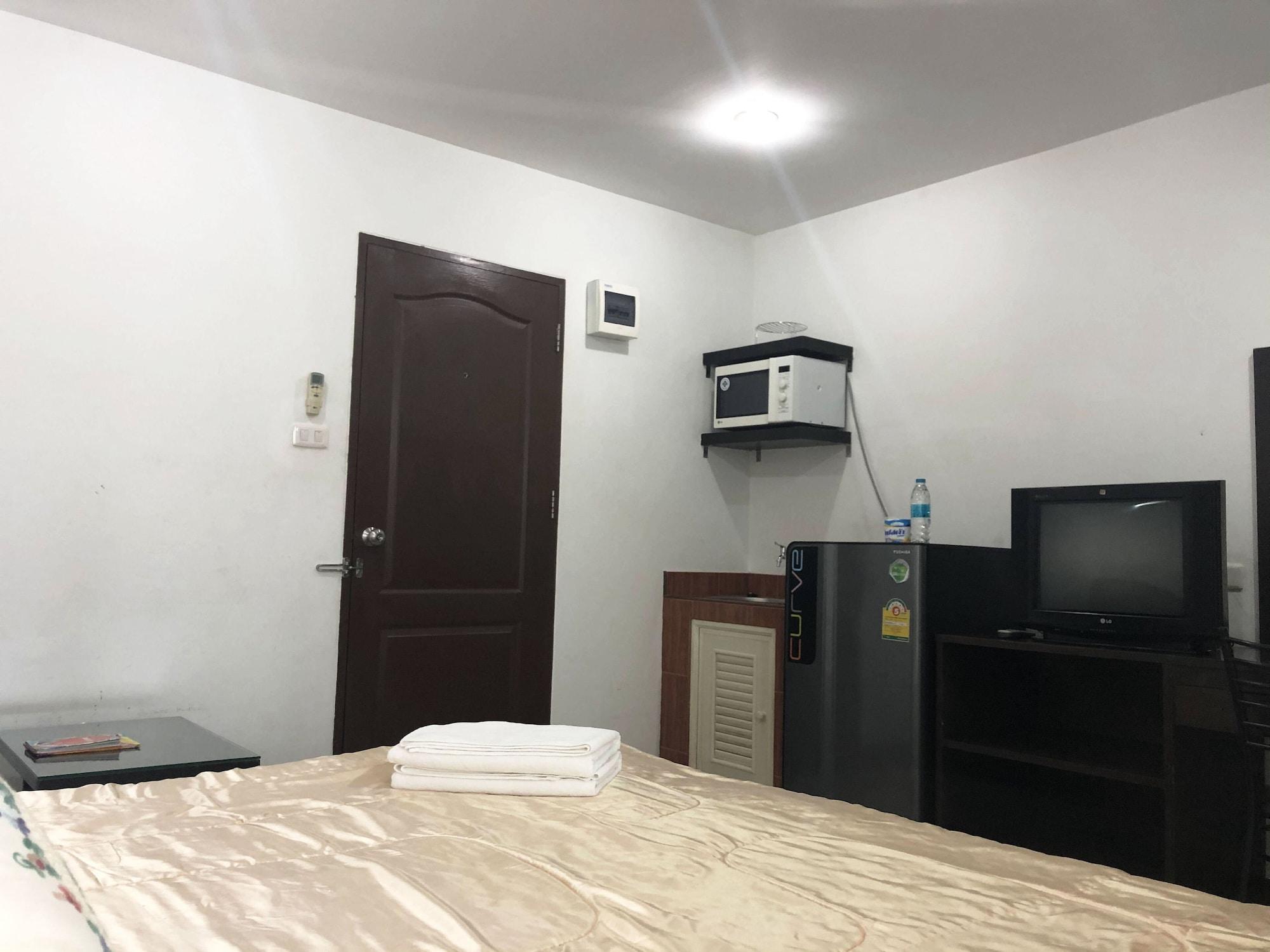Aravinda Living Home Bangkok Luaran gambar