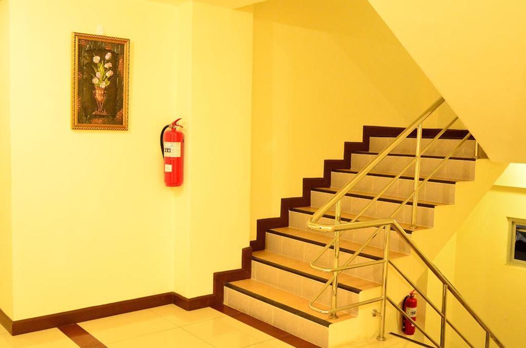 Aravinda Living Home Bangkok Luaran gambar