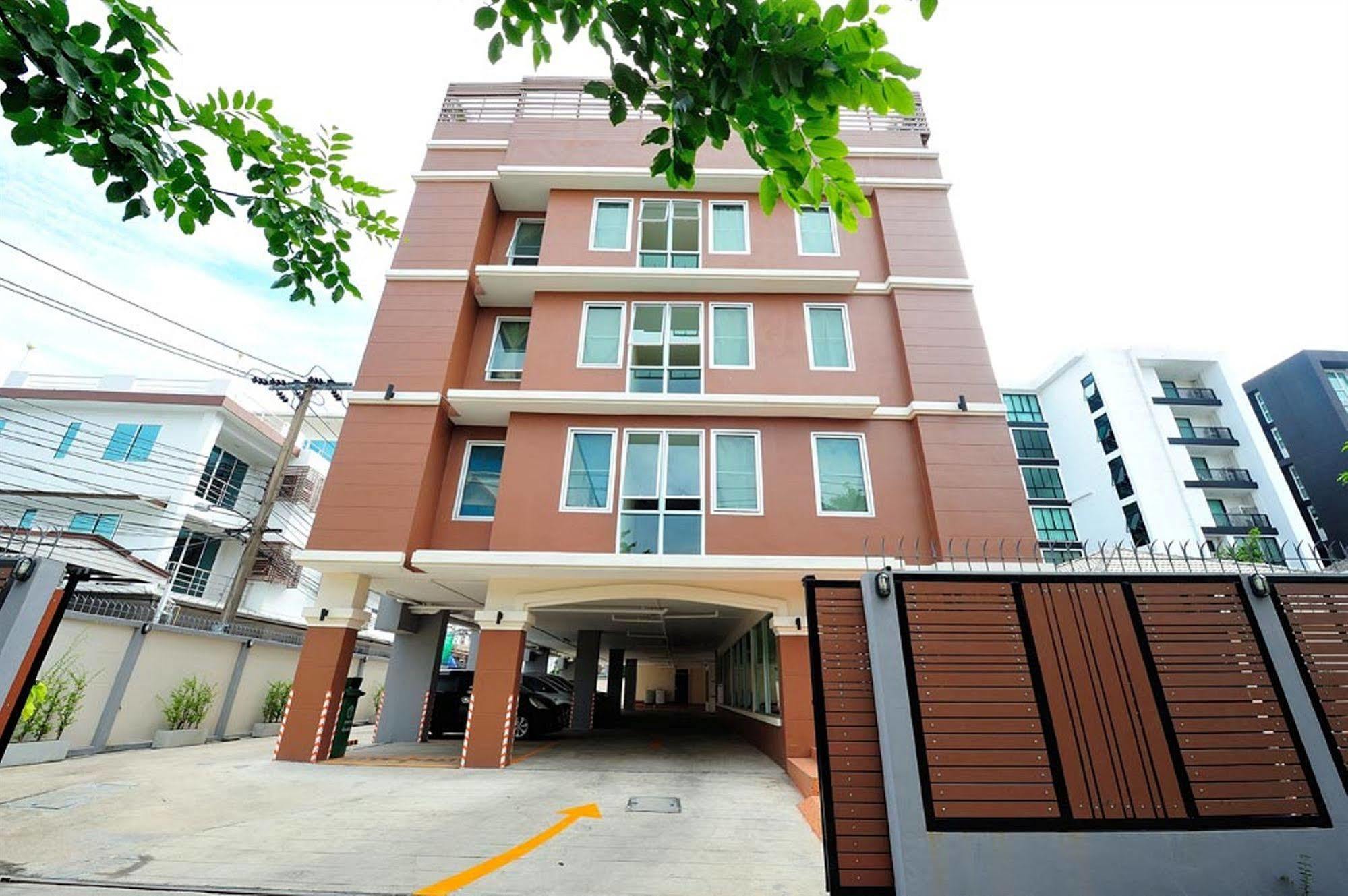 Aravinda Living Home Bangkok Luaran gambar